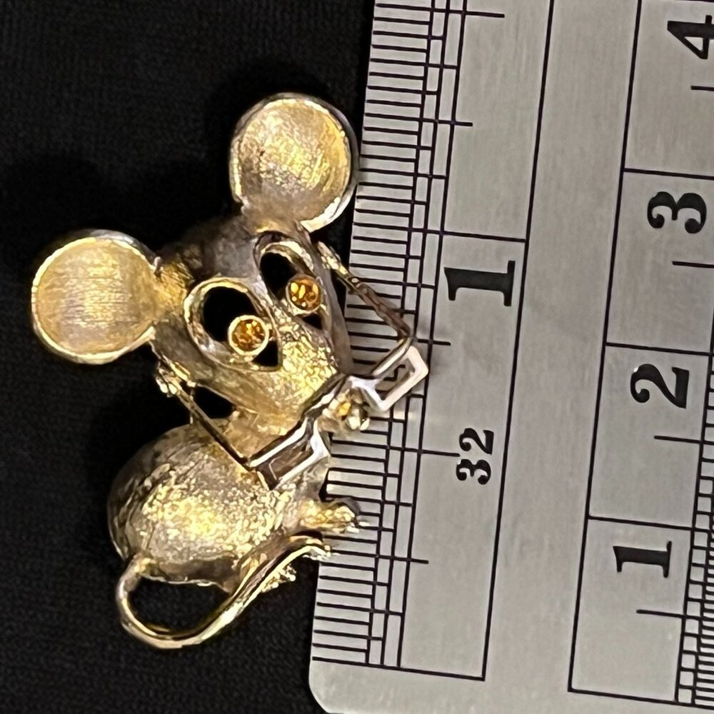 Vintage Avon Mouse Brooch with Hinged Glasses – Gold‑Tone – Collectible - Picture 10 of 10